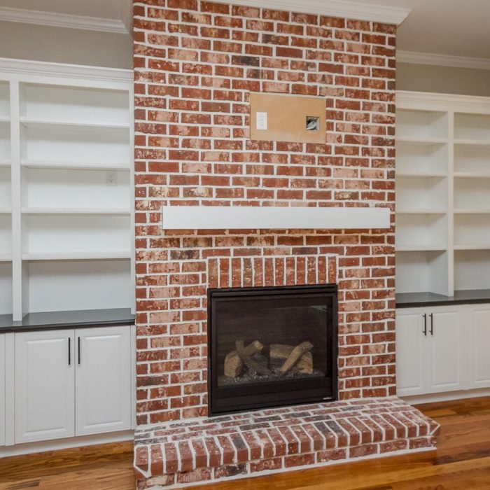 1032-Bartram-Ridge-Evans-GA-large-023-010-Fireplace-1500x972-72dpi